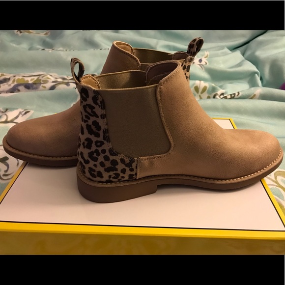 Woman’s Booties - Picture 3 of 7